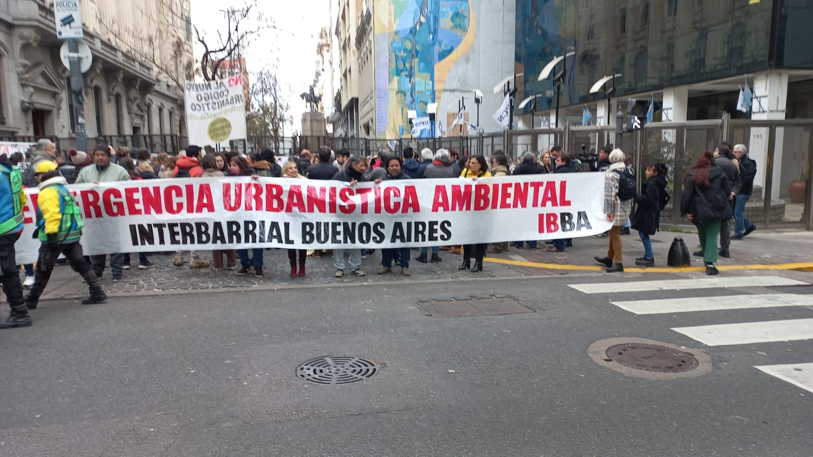 Código Urbanístico: vecinos protestaron frente a la Legislatura porteña
