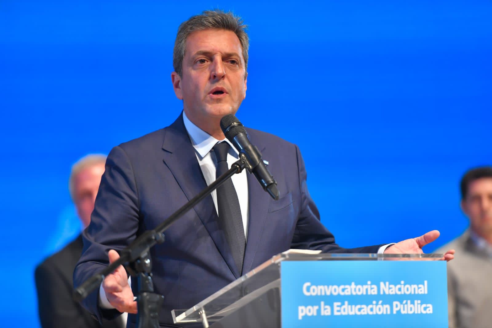 Massa presentó el nuevo proyecto de Ley de Financiamiento Educativo