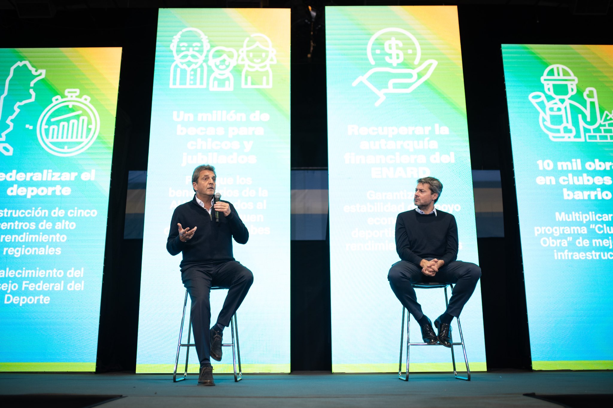 Massa y Lammens encabezaron un encuentro con figuras del deporte