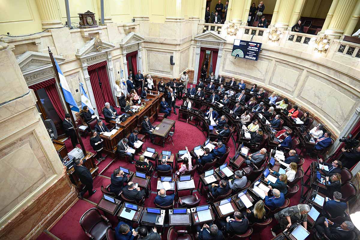 Entre cruces y chicanas, el Senado logró sesionar después de cinco meses