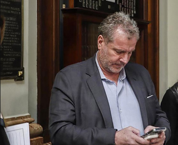 Milman bajo la lupa: abren su celular en la causa por el atentado a CFK