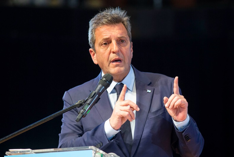 Massa lanzó un nuevo dólar para pymes, autos, minería y pesca