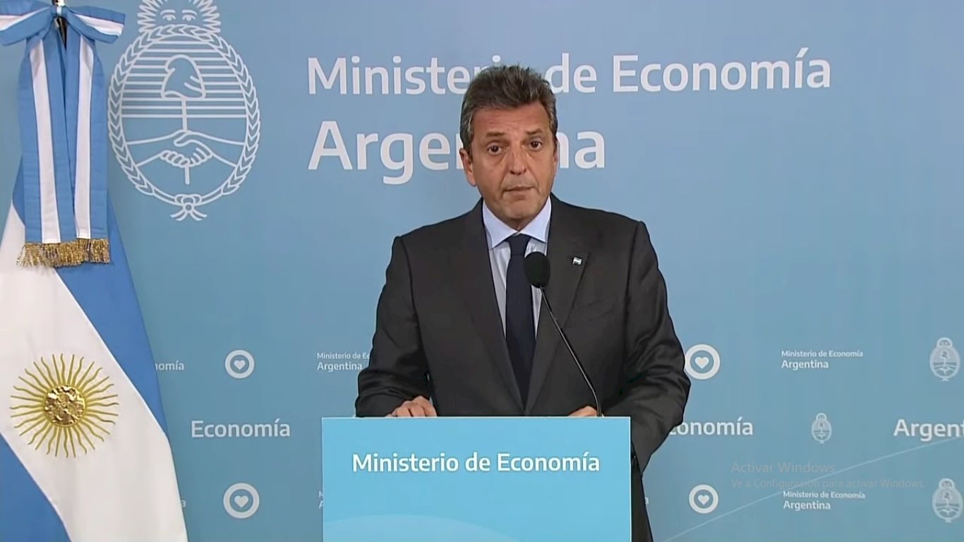 Massa anunció medidas de alivio para pymes y pequeños contribuyentes