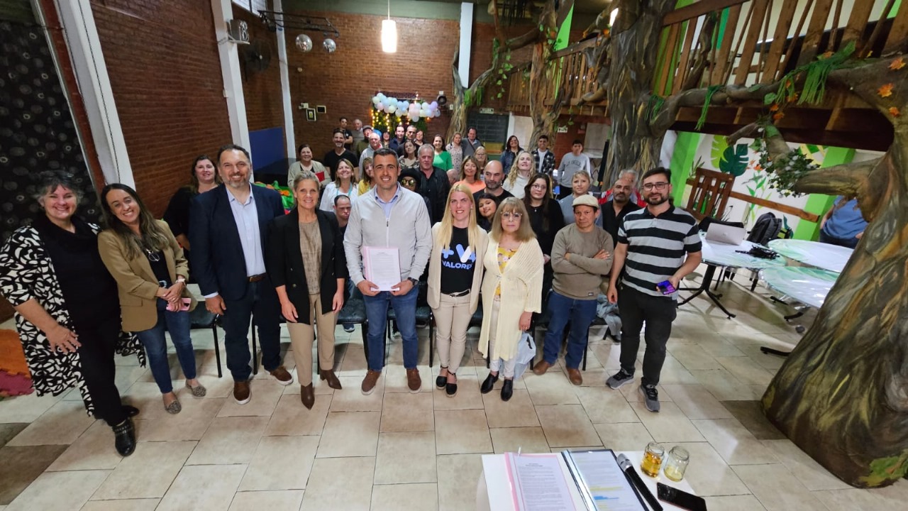 Hotton y di Castelnuovo presentaron el Consejo Social en Ituzaingó