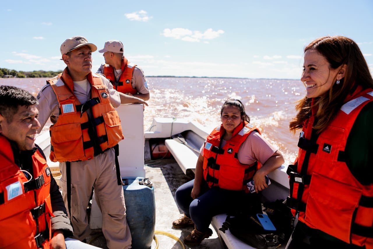 Tolosa Paz coordinó el operativo para los afectados por la emergencia hídrica