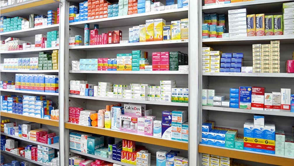 Salud y bolsillo protegidos: Farmacias deberán exhibir precios en QR