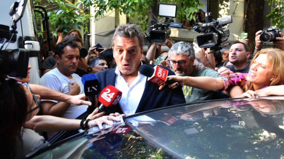 Massa llegó al búnker y hay poco optimismo por los números que llegan