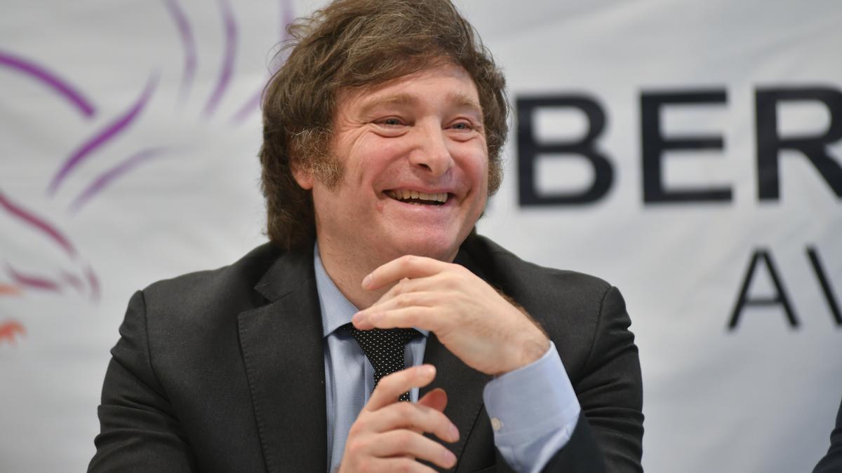 Milei dejaría solo 8 ministerios, resta definir Economía y Seguridad