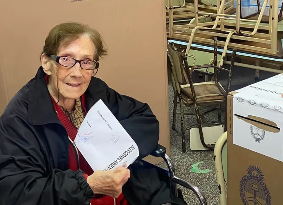 Las perlitas del balotaje: la broma de Chiqui Tapia y una motosierra