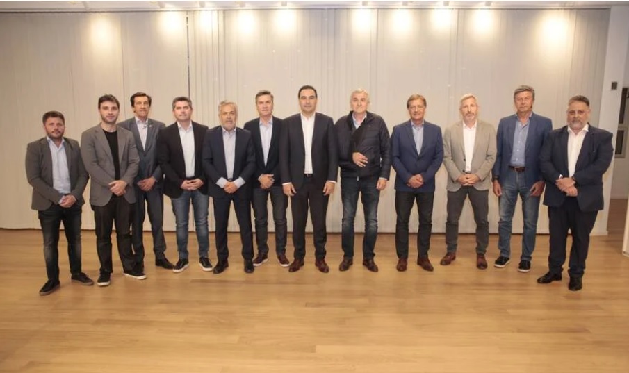 Los gobernadores de JxC buscan definir una postura común hacia Milei