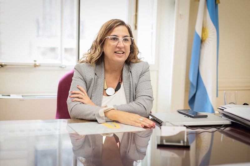 Neira criticó el nuevo organigrama que propone Jorge Macri