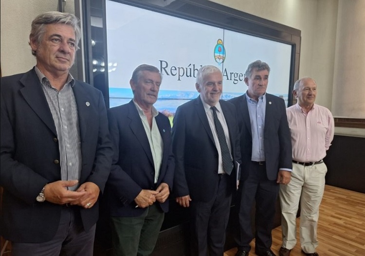 El Gobierno le ratificó a la Mesa de Enlace la suba de retenciones