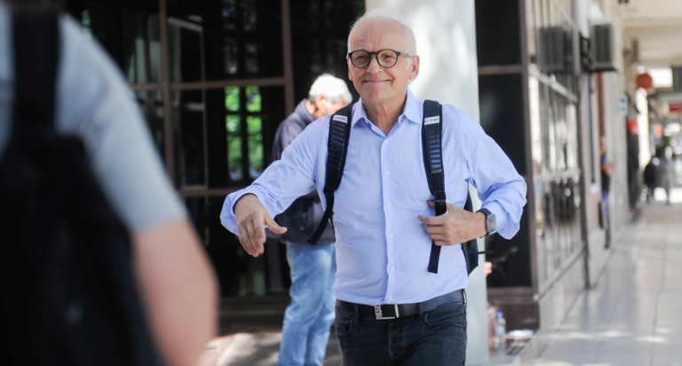 Roust dejó el cargo en Medios por discrepancias con Santiago Caputo