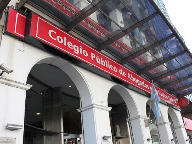El Colegio de Abogados porteño cuestionó el DNU del presidente