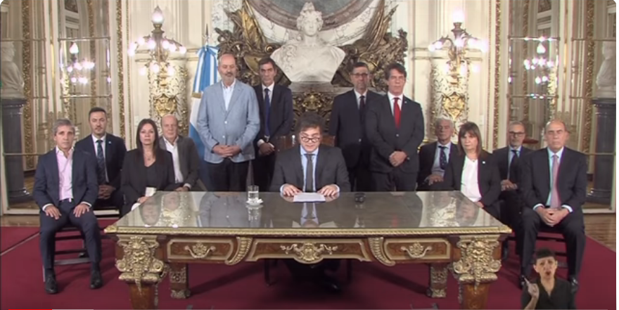 Milei no incluyó el DNU en extraordinarias y no se tratará hasta marzo