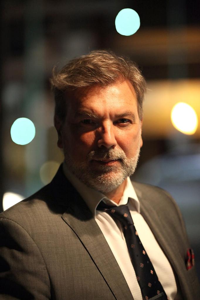 "Una hipótesis del ajuste"