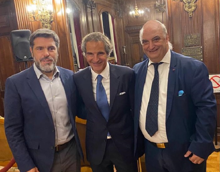 La Legislatura porteña distinguió la trayectoria de Rafael Grossi