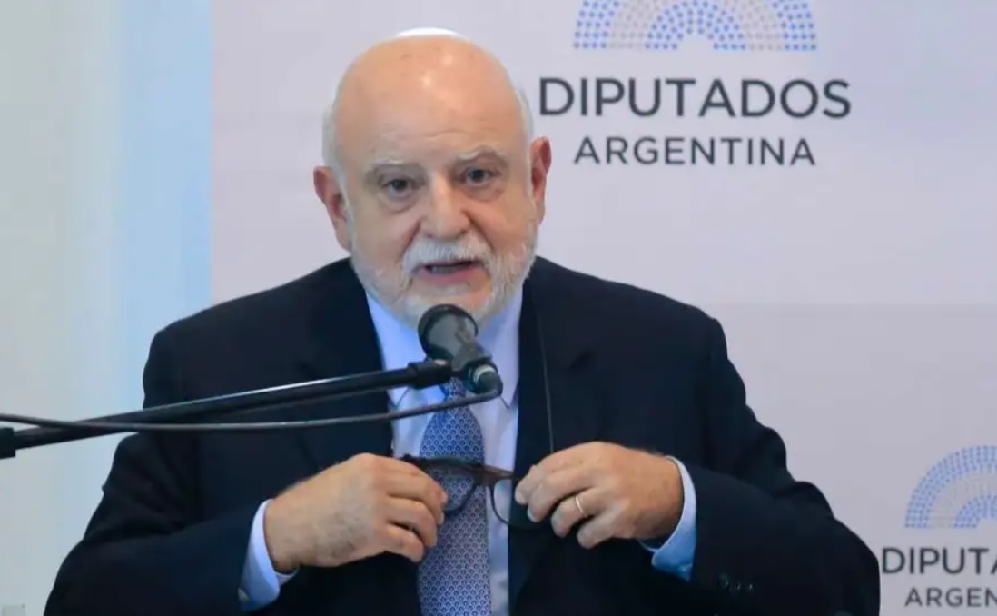 Pelea judicial por el DNU: la demanda de la CGT se tratará en el Contencioso