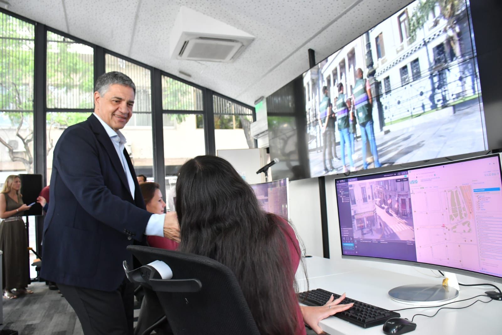 Tras recuperar celulares robados, Jorge Macri pidió que la gente haga la denuncia