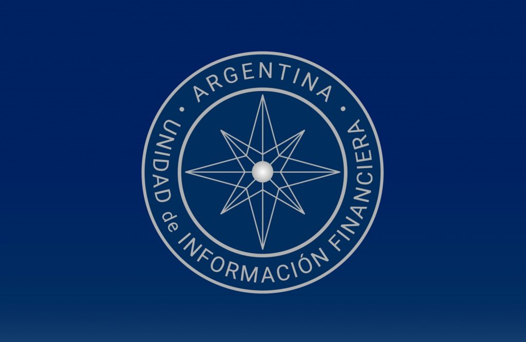 Presentan "observaciones" a las candidaturas del presidente y vice de la UIF