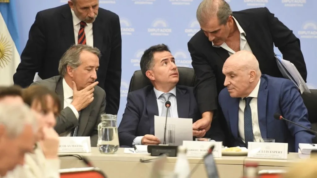 ¿Cómo está el poroteo para aprobar la Ley Ómnibus?