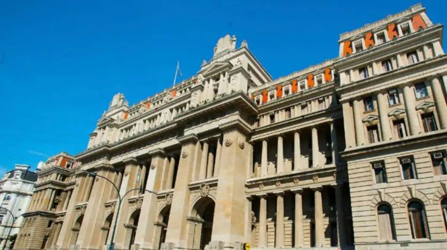 Milei pone en marcha el traspaso de la Justicia a la Ciudad