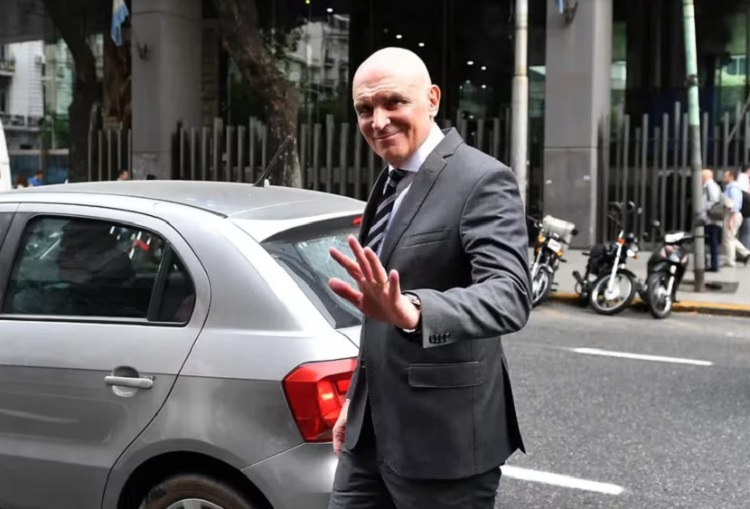 Espert quedó en medio de una polémica por la entrega de un premio