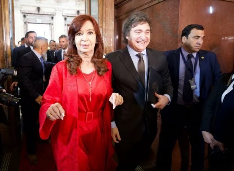 Cristina criticó duramente la gestión de Milei: "Un showman en la Rosada"
