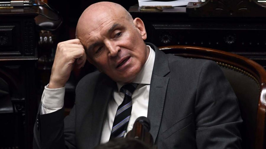 Espert y la nueva estrategia oficial: "Leyes cortitas que peguen fuerte"