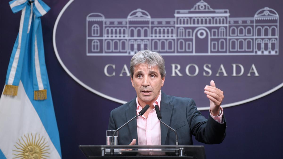 Caputo: "Lo peor del ajuste va a estar entre marzo y abril"