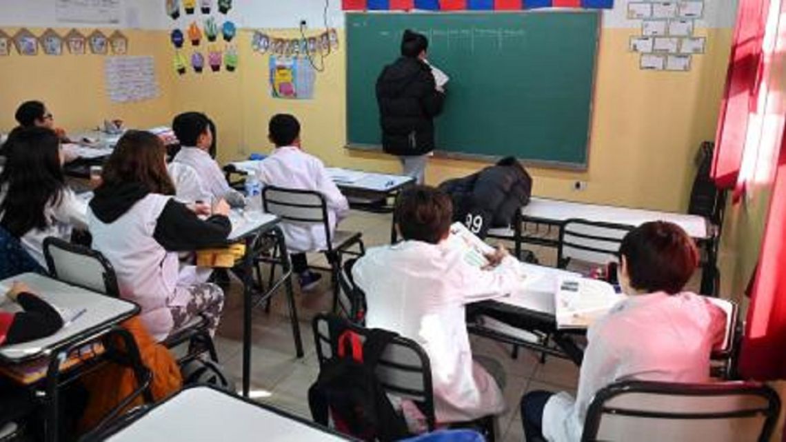 GCBA dijo que hay clases en todas las escuelas y están el 93% de los docentes 