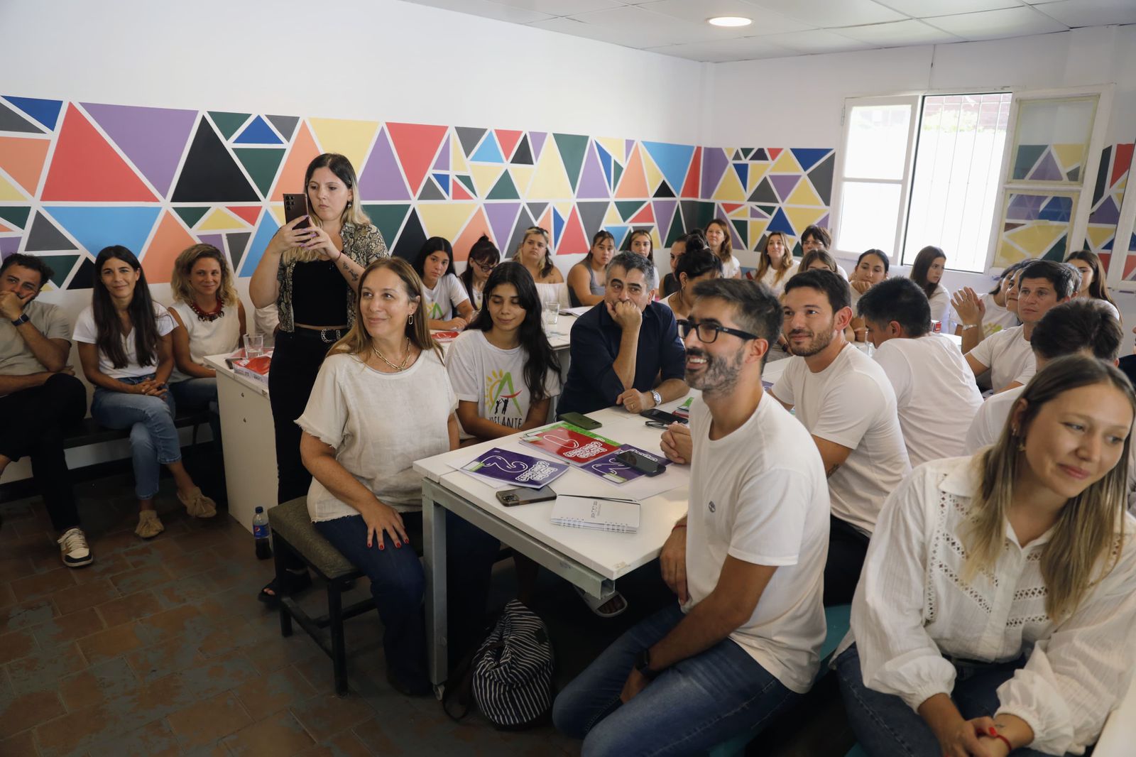 Vidal apuesta a mejorar la educación y presentó la fundación Hacemos