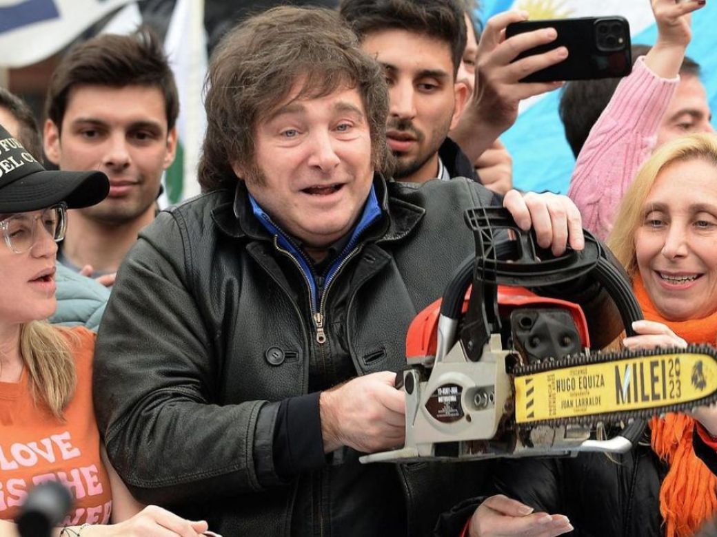 "Plan motosierra" recargado: 10% menos de trabajadores públicos en 2026