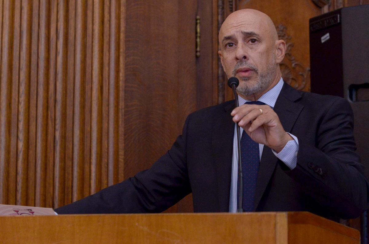 Martín Ocampo asume como presidente de la UCR Capital