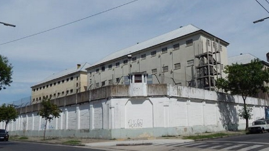 Milei quiere cárceles privadas y vende las viejas: “Son terrenos de mucho valor”