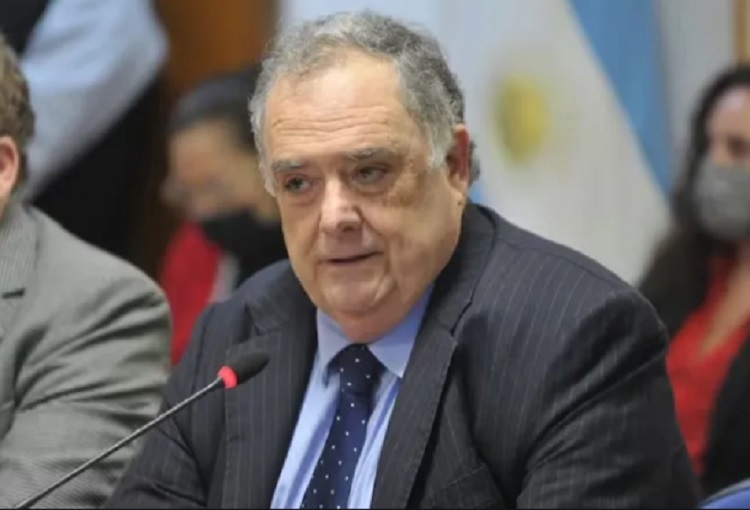 Eduado Valdés mueve al Congreso contra el desguace del INCAA