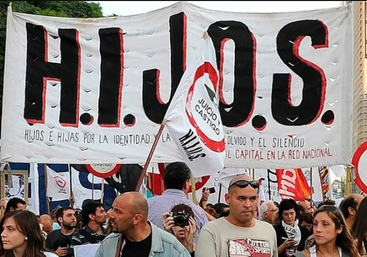 El Presidente avaló un tuit contra la denuncia de H.I.J.O.S por abuso sexual