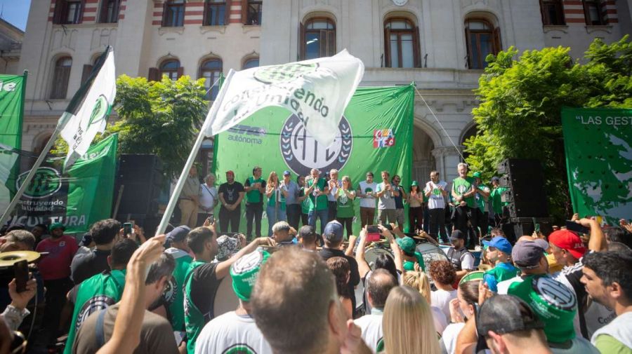 Despidos: ATE ocuparía ministerios y denunciaría a Milei