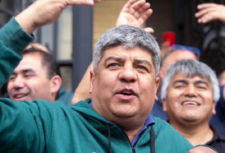 El Gobierno le pisa la paritaria y Moyano amenaza con un paro