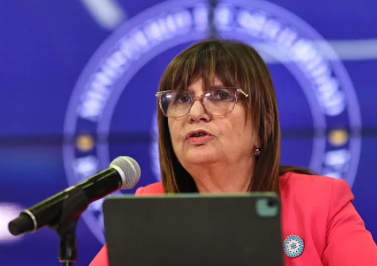 Amenazaron a Bullrich en Rosario y les respondió: "Se les acabó la joda"