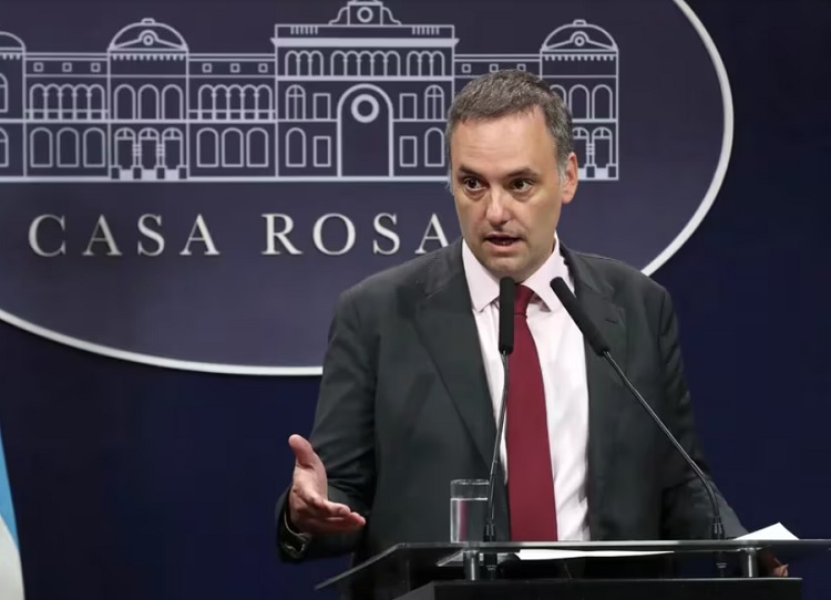 El Gobierno le sacó la jubilación y la pensión de privilegio a Cristina