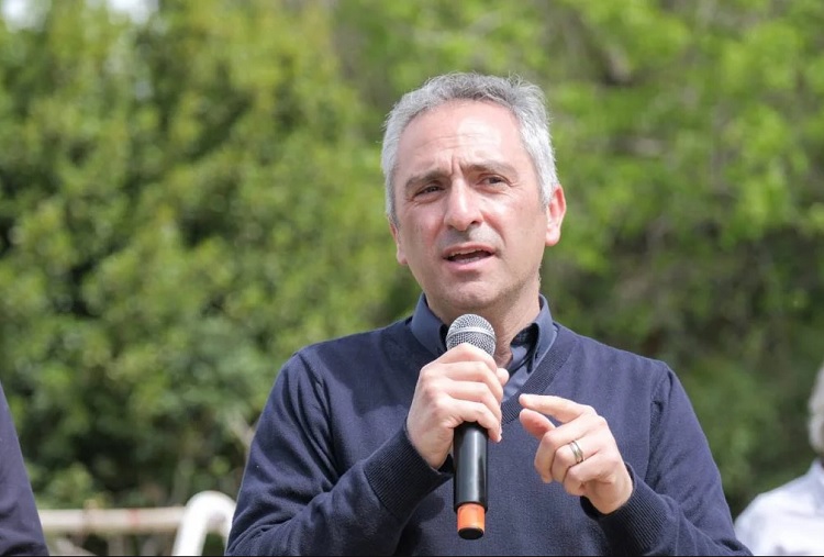 En medio de la interna, Larroque gana poder en el gobierno bonaerense