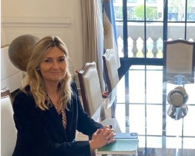 Aduana: la Directora pidió un préstamo a una empresa que contrabandeaba