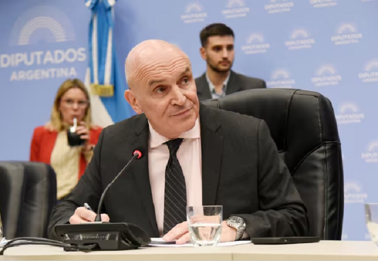 Espert: "El FMI es uno de los enamorados del cepo al dólar"