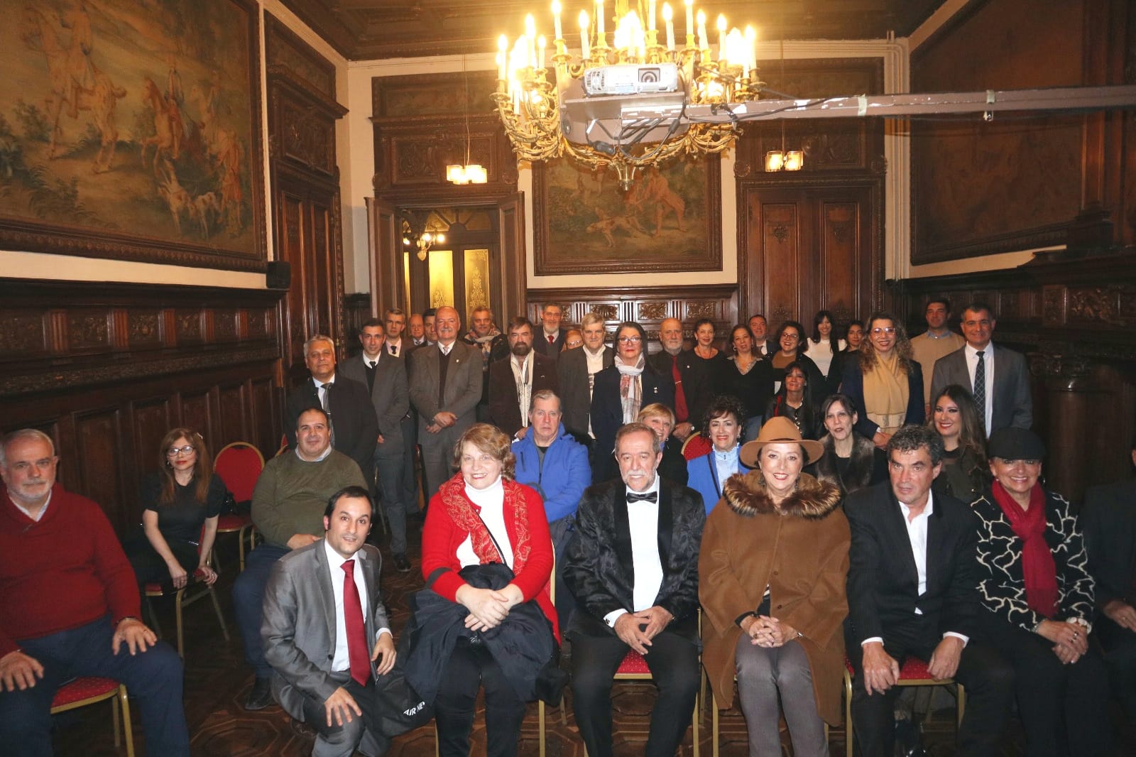 Se presentó el libro "Ceremonial y Protocolo Escolar"