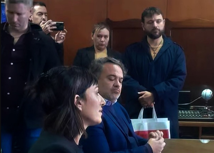 El abogado de Capital Humano factura en dos ventanillas