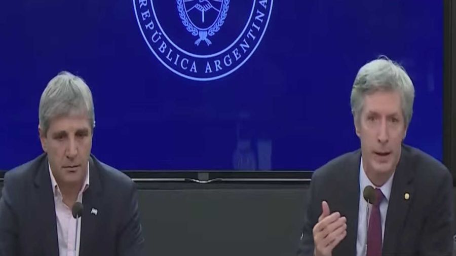 El segundo tiempo de Caputo: "No hay proyecto de devaluación"