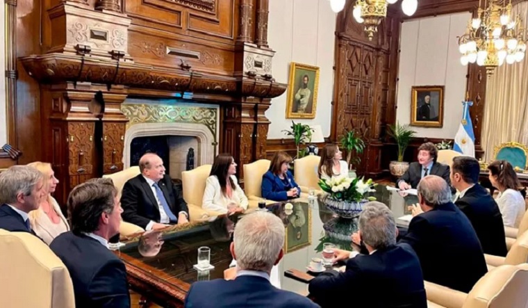 En los primeros 400 días de Milei, 112 funcionarios dejaron el gobierno