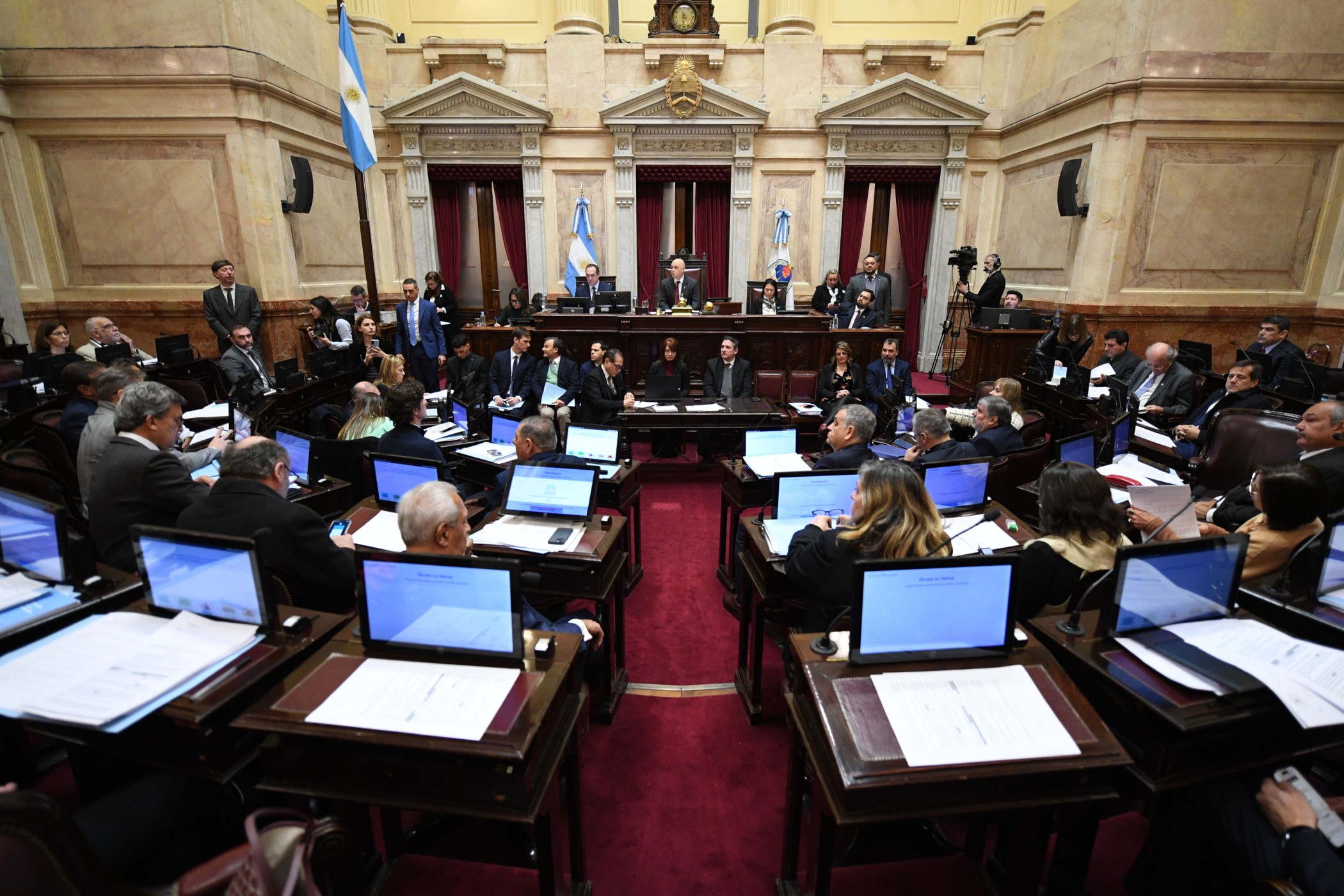 La UCR y LLA se unieron y se dilató el tema jubilaciones en el Senado