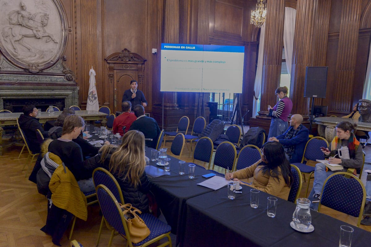 Legislatura: funcionarios del GCBA respondieron por las personas en situación de calle
